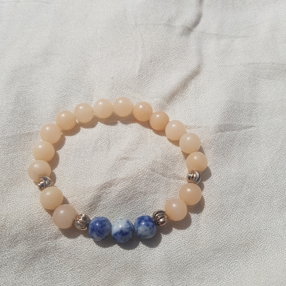 HANDMADE GEMSTONE BRACELET ๐๐ - Picture 1 of 3